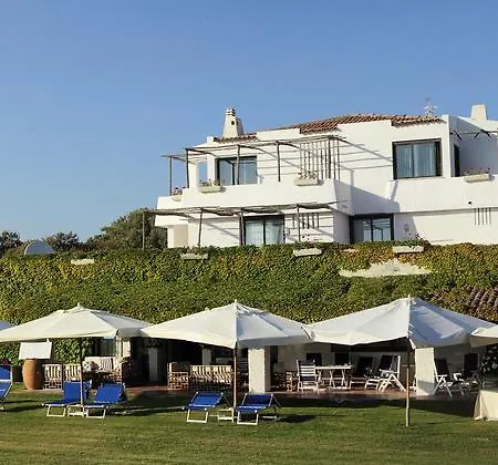 Ξενοδοχείο Della Baia 4*