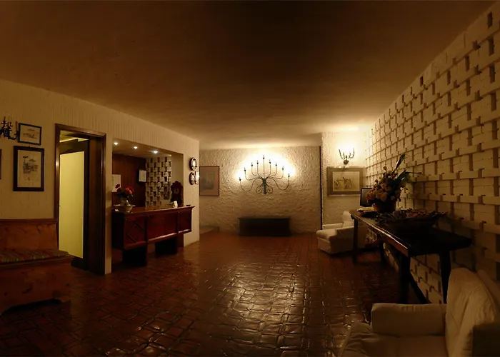 酒店 Della Baia 4*