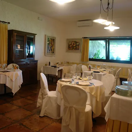 Della Baia 4*
