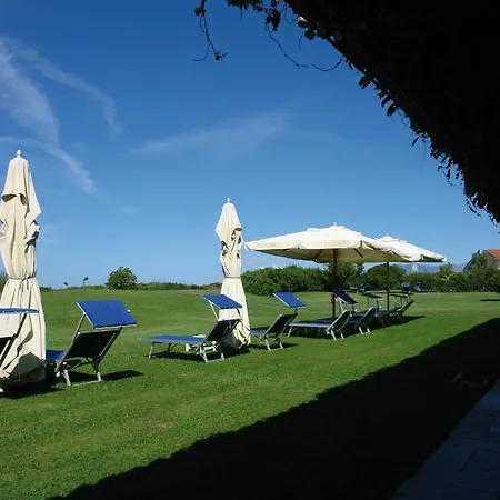 Della Baia Baia Domizia