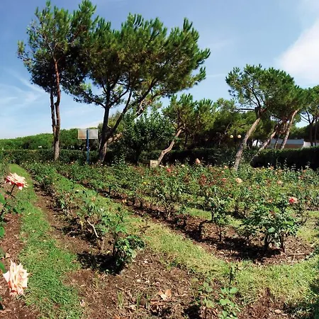 Szálloda Della Baia Baia Domizia