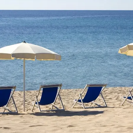 Della Baia 4*
